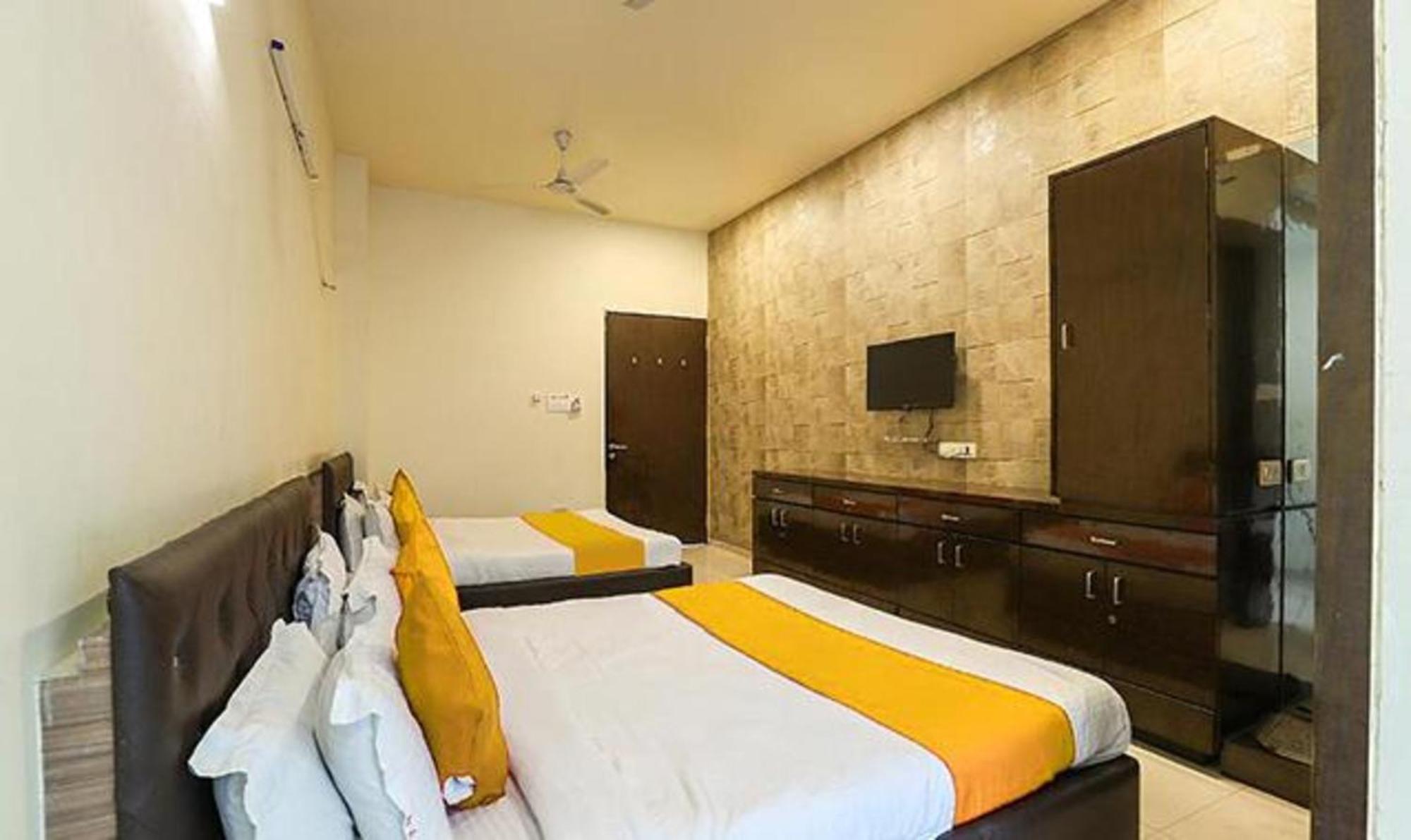 Hotel O Marigold Surat Zewnętrze zdjęcie