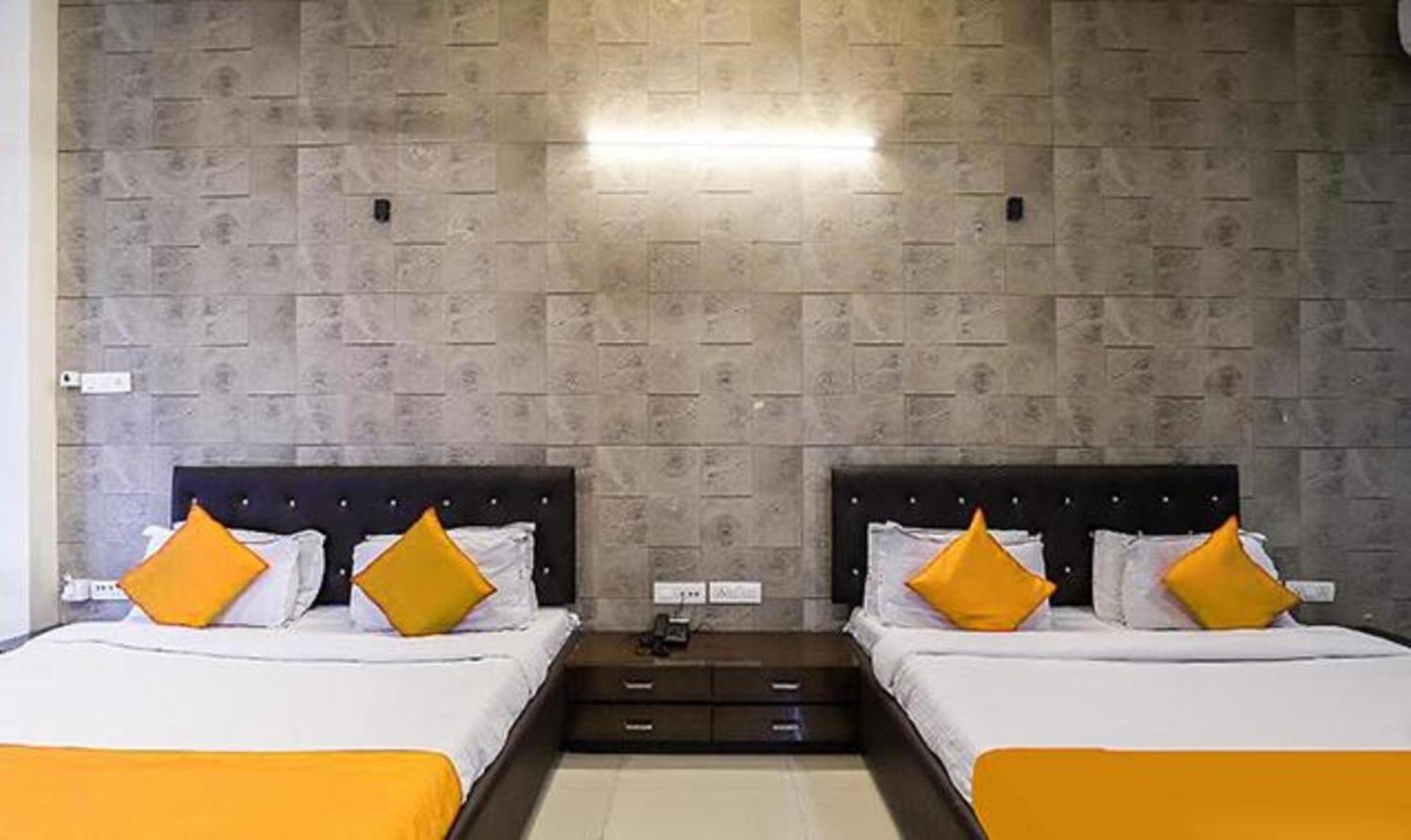 Hotel O Marigold Surat Zewnętrze zdjęcie